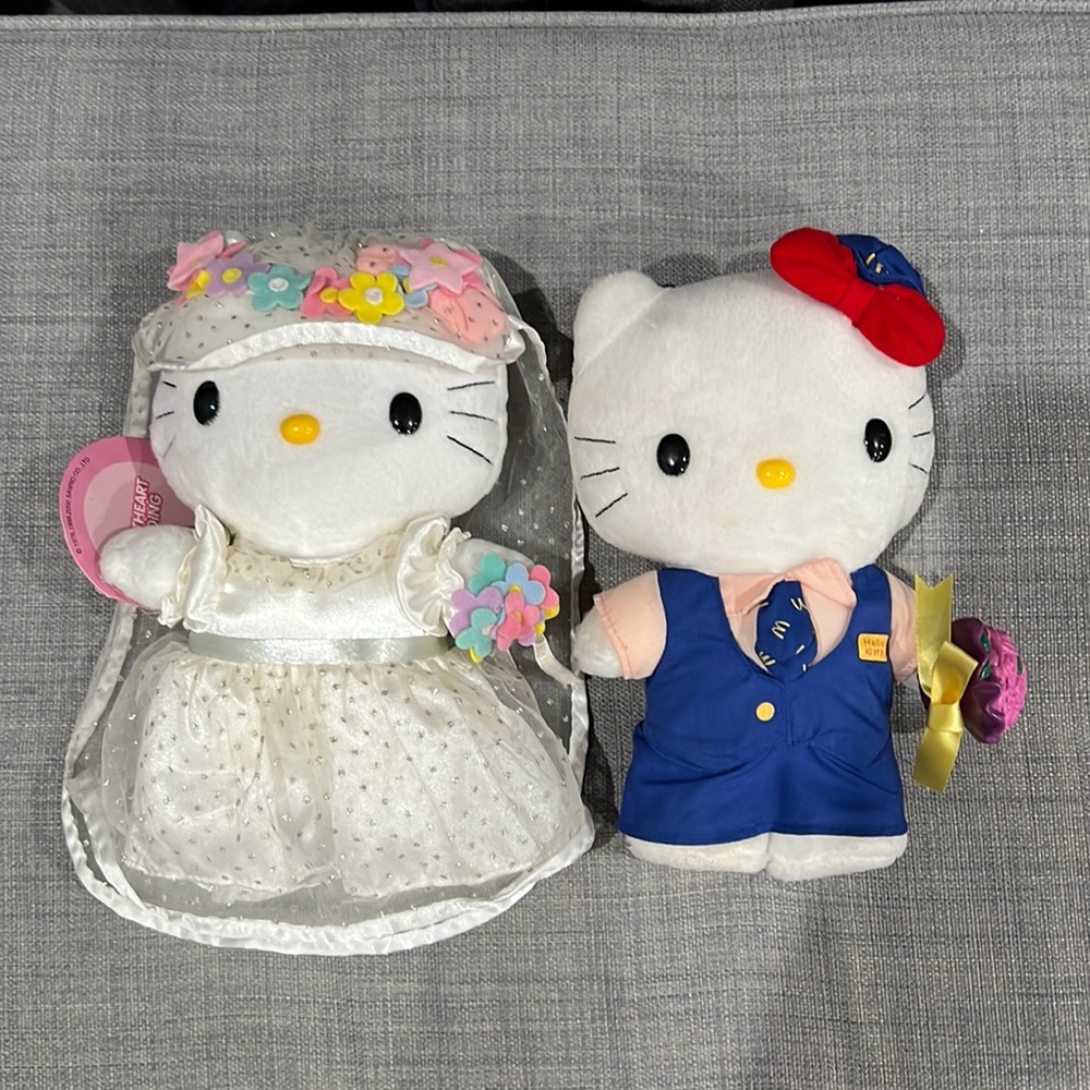 Hello Kitty Dolls